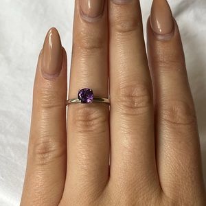 Sterling silver & amethyst ring
